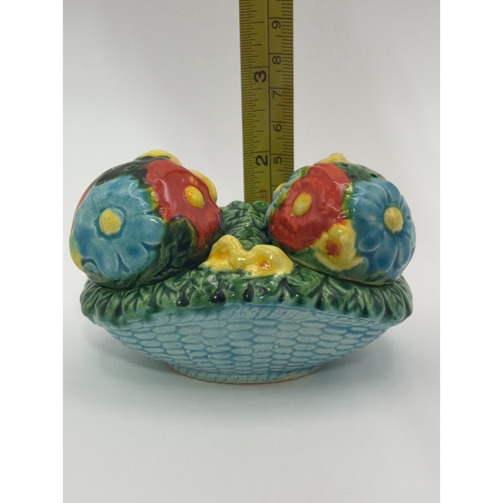 Vintage Salt & Pepper Shakers Ceramic Flowers In Basket Turquoise Yellow Red - Picture 10 of 10